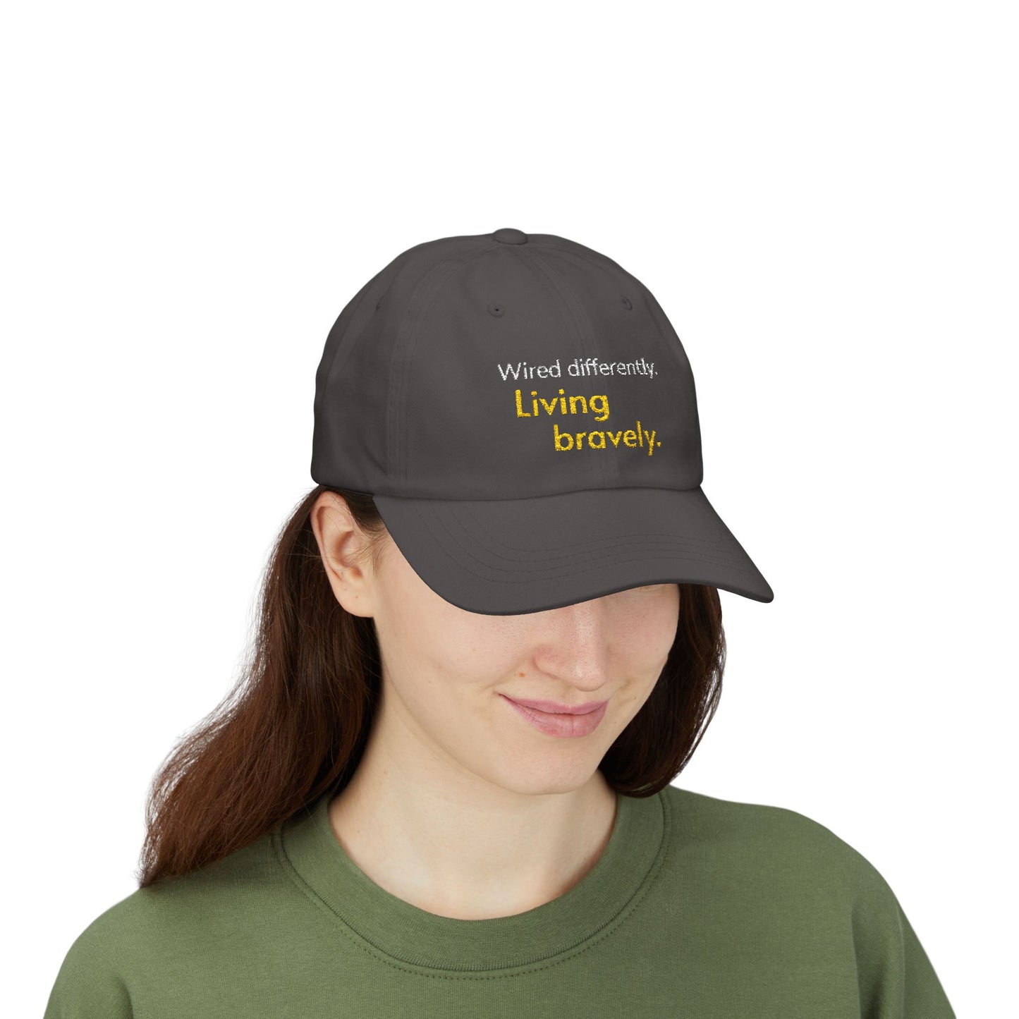 Cableado Diferente. Viviendo con Valentía. — Gorra bordada para Papá | Gorra de Neurodiversidad | Regalo TDAH | Gorra Conciencia Autismo | Gorra de Béisbol sin Estructura